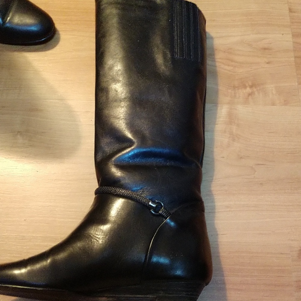 #6 BLACK ITALIAN LEATHER Gunmetal Mesh Braceleted Boots Nearly New